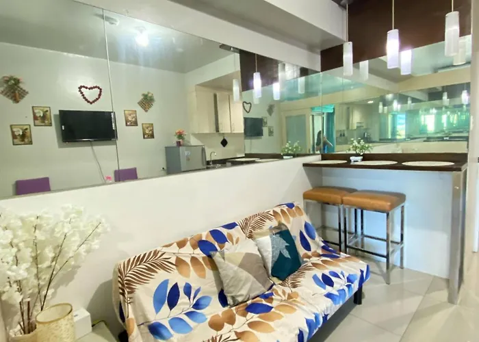 Glenda Place Aurum At Sea Residences *